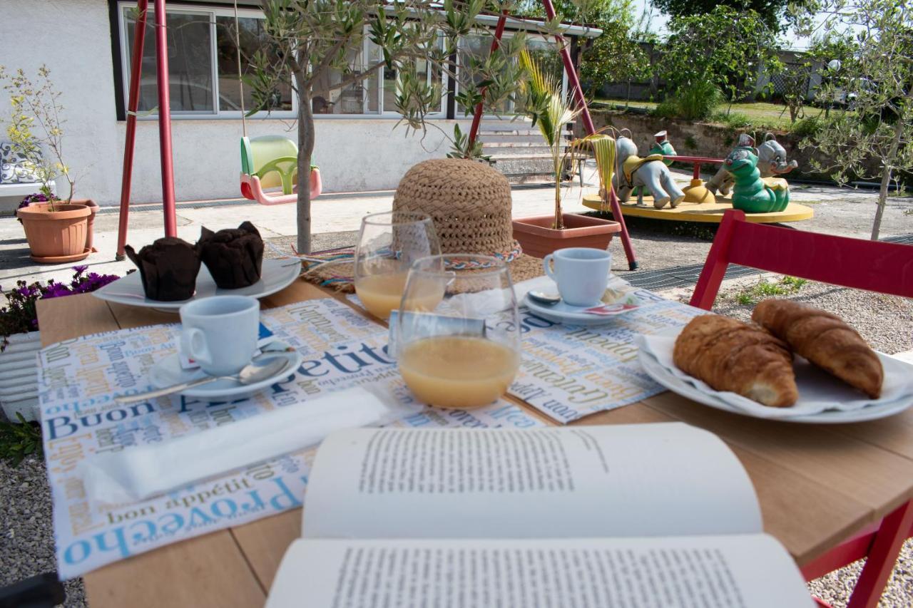Un Passo Dal Mare - Guest House Lido Di Fondi Εξωτερικό φωτογραφία