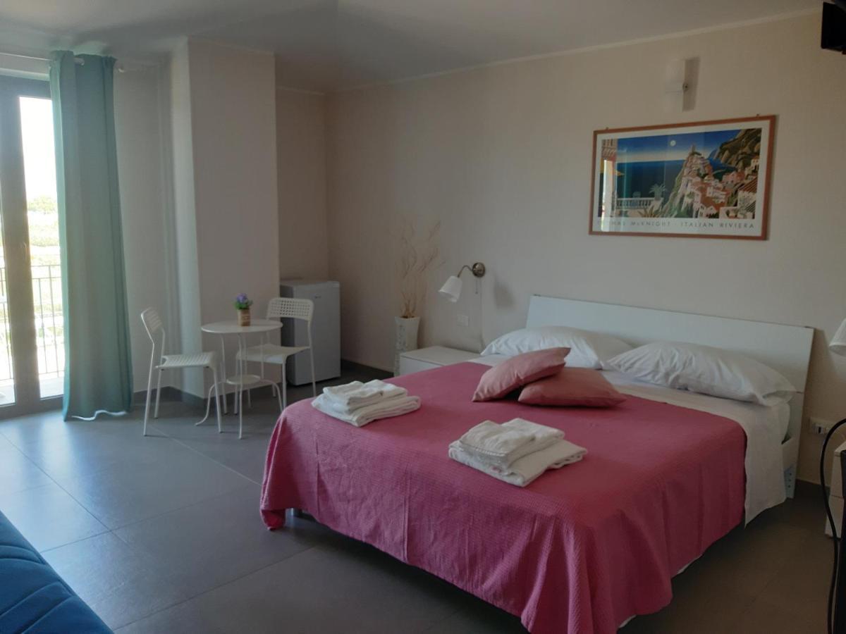 Un Passo Dal Mare - Guest House Lido Di Fondi Εξωτερικό φωτογραφία